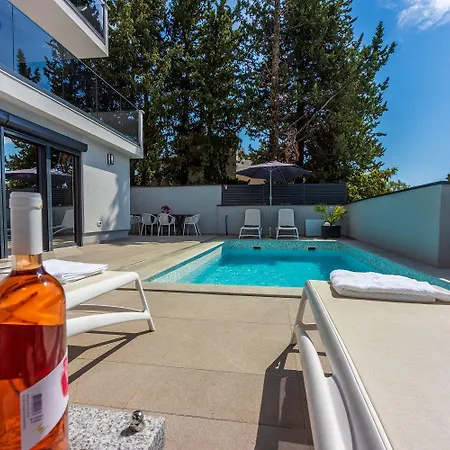 Apartment 500 Meter Zum Sandstrand Mit Pool