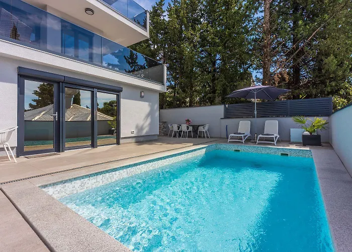 500 Meter Zum Sandstrand Mit Pool * Crikvenica