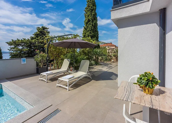 500 Meter Zum Sandstrand Mit Pool Crikvenica